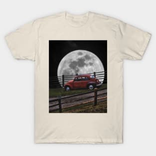 IN THE MOONLIGHT. T-Shirt